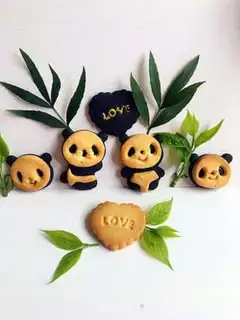 Make Panda cookies step 20