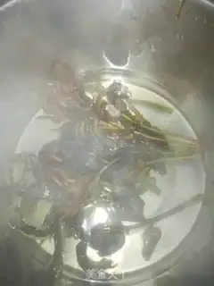 Make Fried eggs step 1