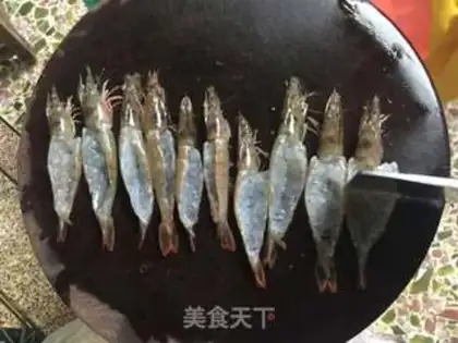 Make Garlic ginseng shrimp step 1