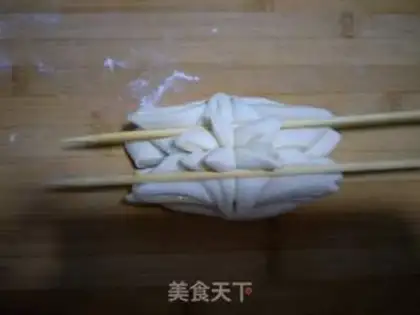 Make Lotus roll step 9