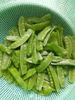 Make Sausage fried Dutch beans step 0