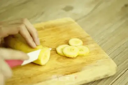 Make A venomous, thin, fruity milkshake step 2