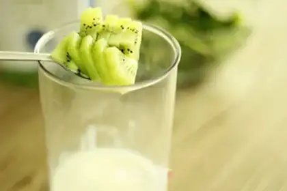 Make A venomous, thin, fruity milkshake step 6