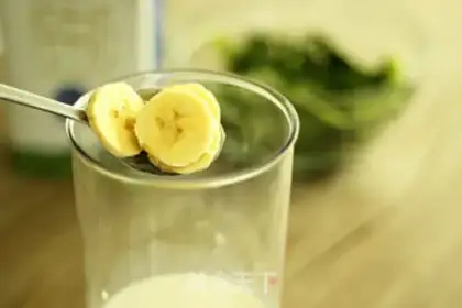 Make A venomous, thin, fruity milkshake step 7