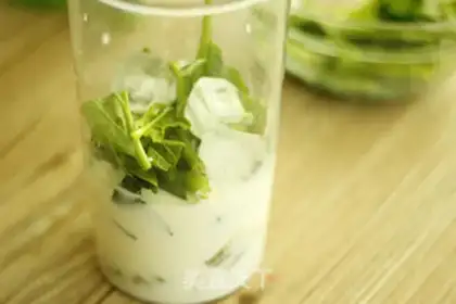 Make A venomous, thin, fruity milkshake step 10