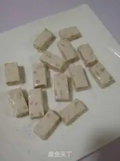 Make Cow Rolling Sugar step 8