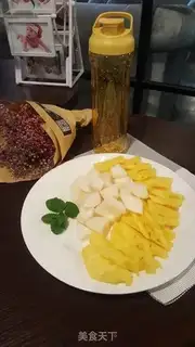 Make Pineapple Sydney juice step 0