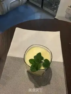 Make Pineapple Sydney juice step 3