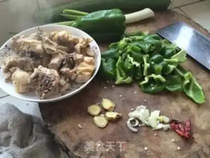 Make Chicken chops with pepper step 1
