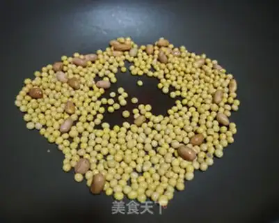 Make The golden donkey rolls step 1