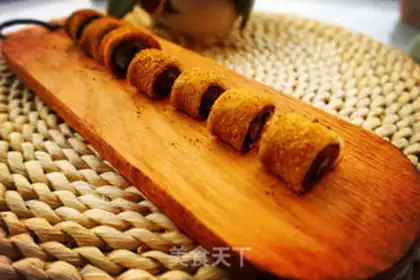 Make The golden donkey rolls step 5