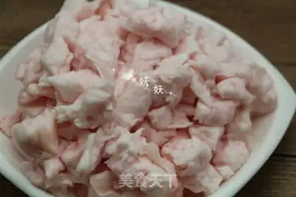 Make Get the pig oil step 1