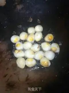 Make Quail egg red pork step 2