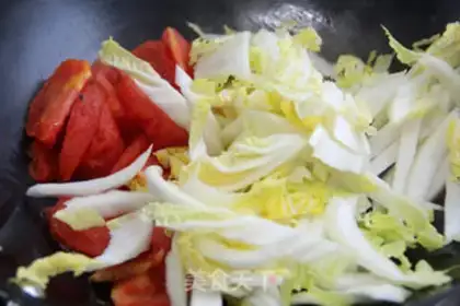 Make Tomato tofu soup step 4