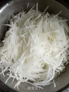Make radish platinum pie step 1