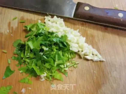 Make Garlic cabbage step 1