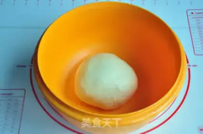 Make Fruit sandwich step 3