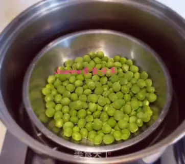 Make Pea mashed dumplings step 1