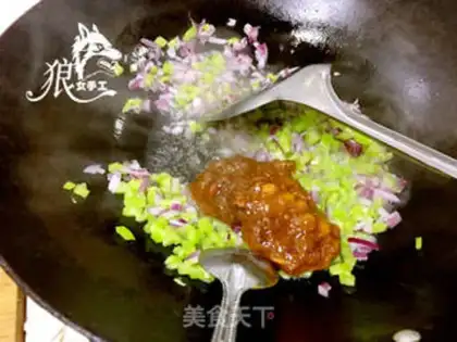 Make Bean sauce and cheese step 5