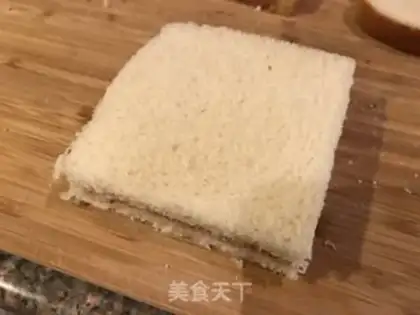 Make Cube toast step 1