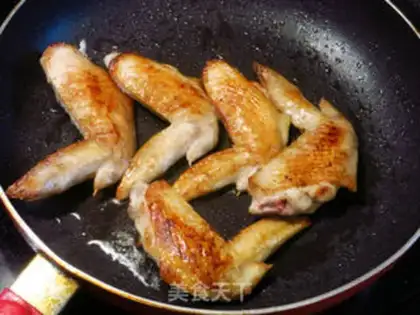 Make Onion burning chicken wings step 3