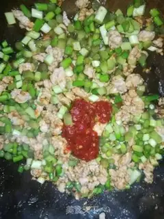 Make The meat and garlic step 5