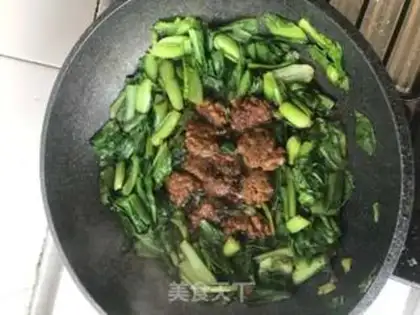 Make Meatball fan cabbage step 5