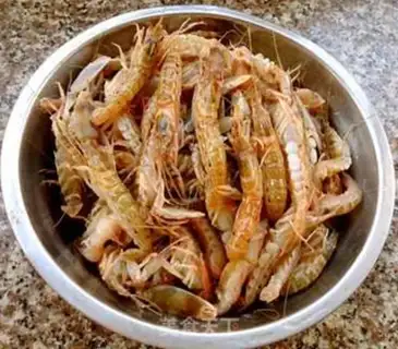 Make Garlic sauce and shrimp step 0