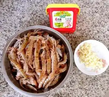 Make Garlic sauce and shrimp step 1