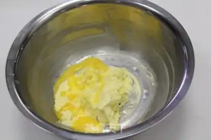 Make Peanut chocolate crackers step 0