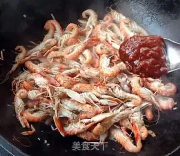 Make Garlic sauce and shrimp step 4