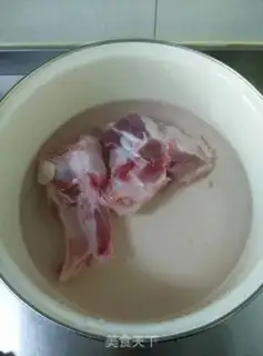 Make Bone radish soup step 1