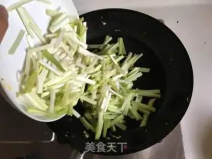 Make Scrambled eggs step 5