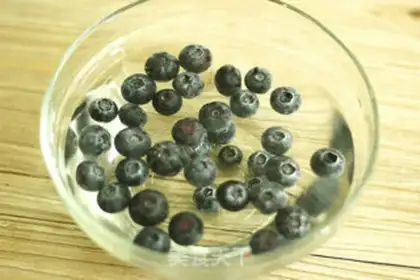 Make Blueberry coconut milkshake step 6