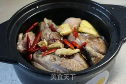 Make Soy sauce and pig hoof step 5