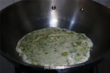 Make Scrumptious egg gravy soup step 4