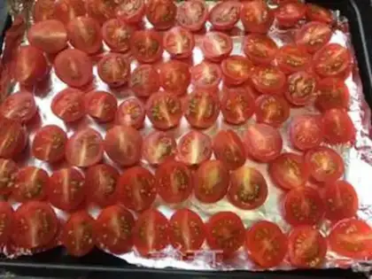 Make Oiled tomatoes step 2
