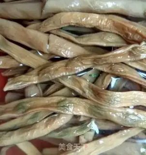 Make A can of dried beans step 0