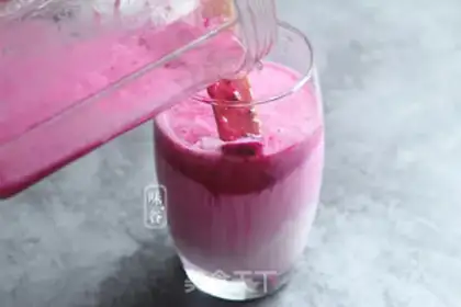 Make Flamingo milk juice step 6