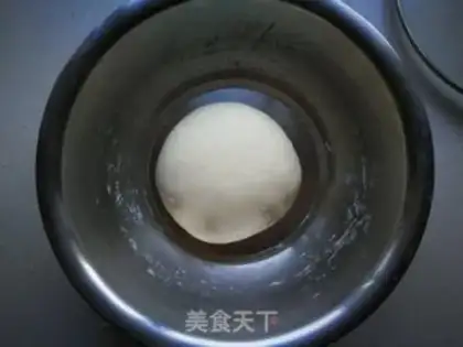 Make The onion bun step 1