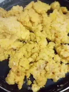 Make Cotton sugar, gold and milk pack step 9