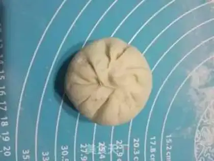 Make Cotton sugar, gold and milk pack step 12