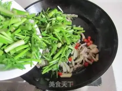 Make A thousand pieces of celery step 4