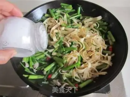 Make A thousand pieces of celery step 6