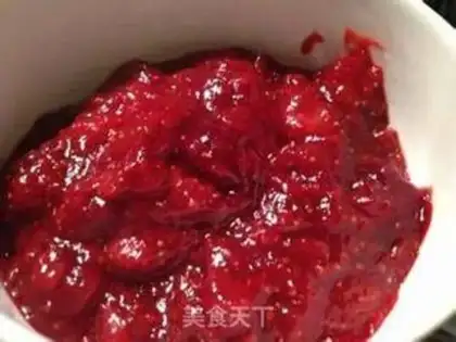 Make Big granule strawberry sauce step 6