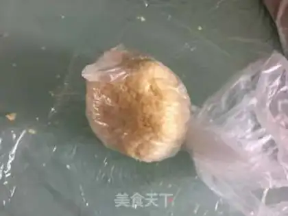 Make Three tiny rice pots step 3