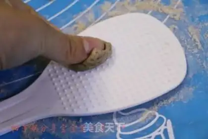 Make Fancy cat ears step 4