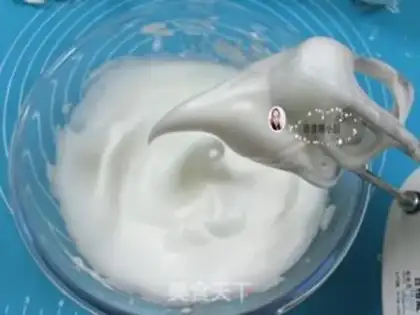 Make A giraffe roll step 8