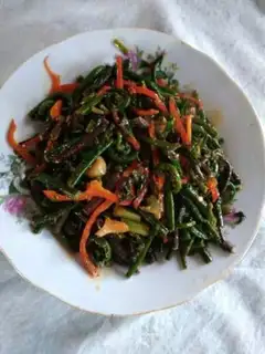 Make Wild onion scurry, saffron step 5