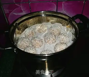Make Lian Pork Pearlball step 8